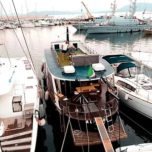 Boat & Breakfast Alicudi Frühstückspension Alghero